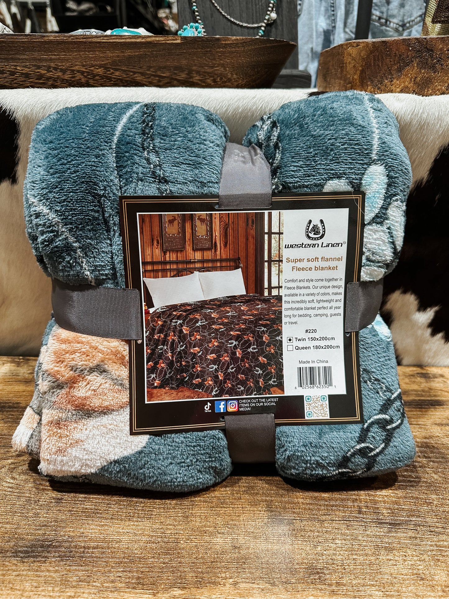 Saddle Up Turquoise Blanket - Twin