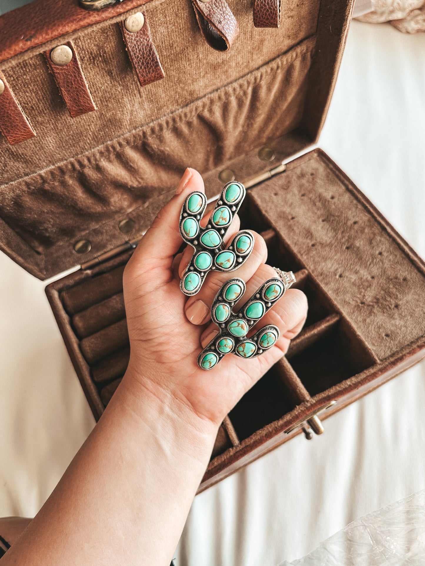 Cactus Stoned Cuff Ring in Turquoise