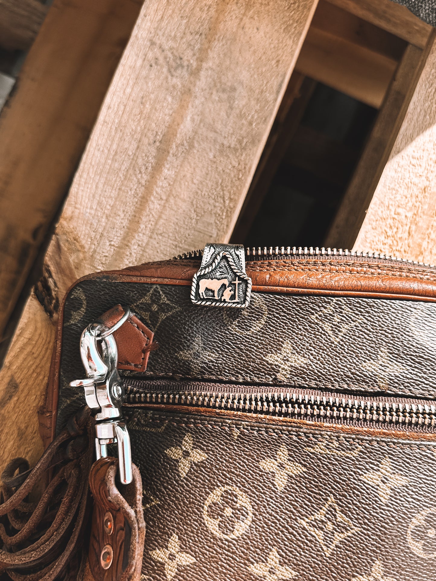 Praying Cowboy Embossed Silver Key Holder