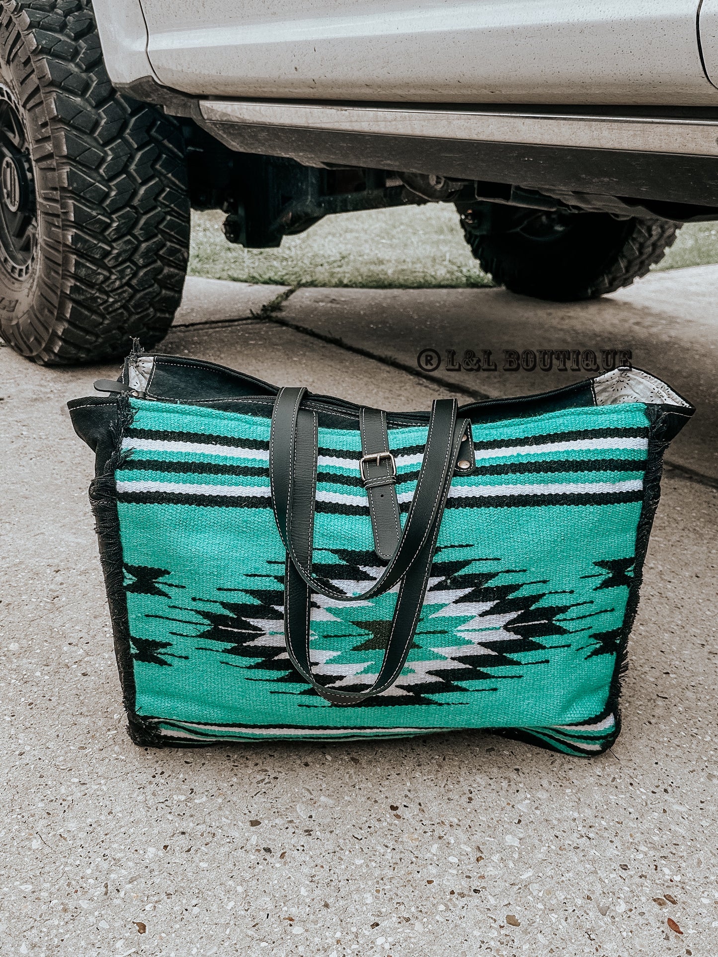 Riverbend Weekender Bag