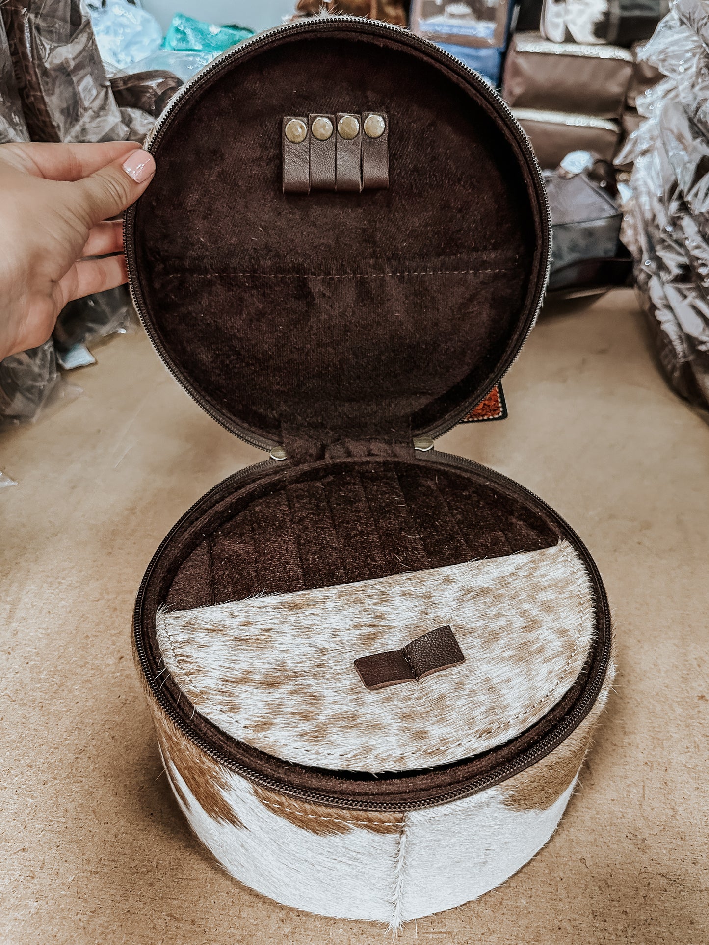 Oversized Cowhide Leather Jewelry Case