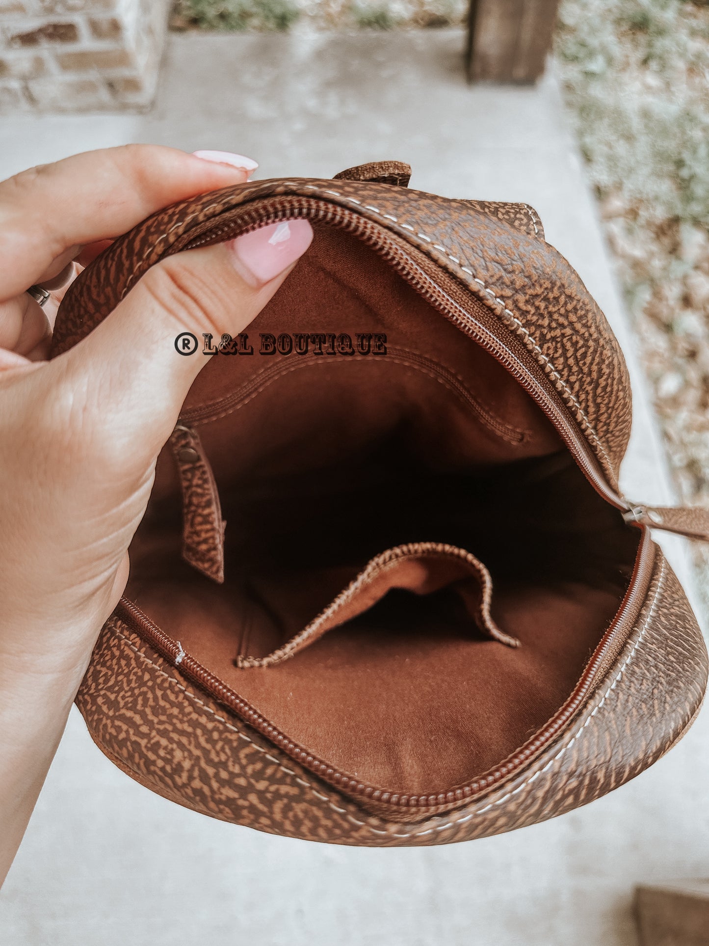 Prairie Cowhide Leather Sling Bag