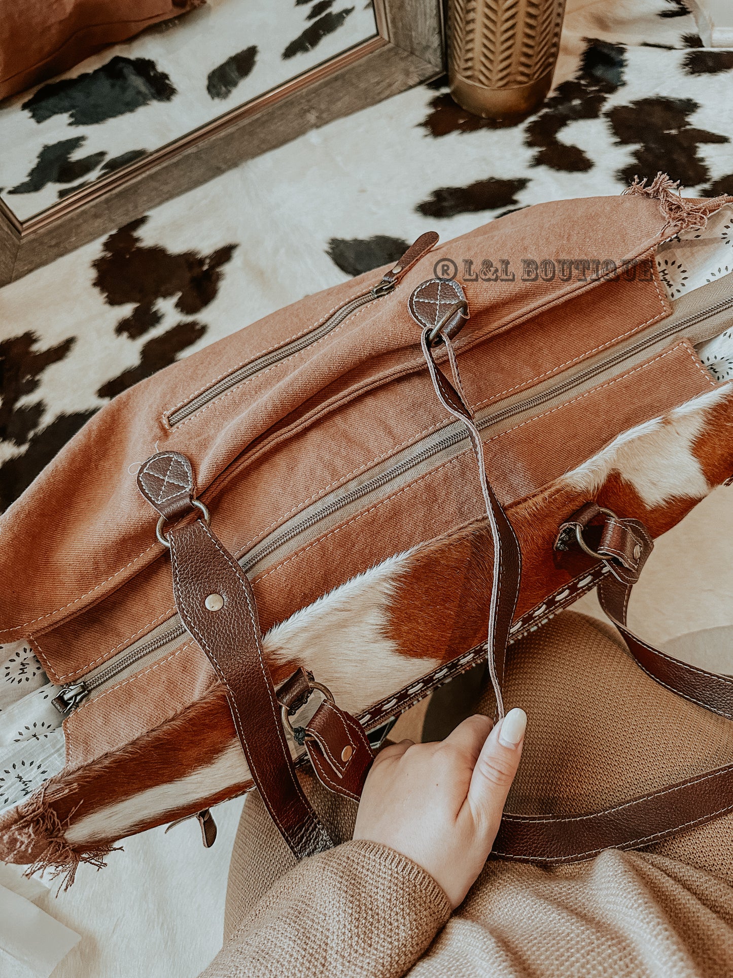 Juniper Cowhide Weekender Bag