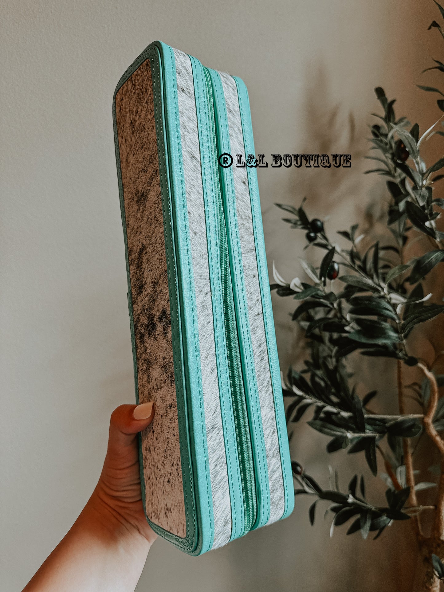Hot Iron Case Turquoise Cowhide