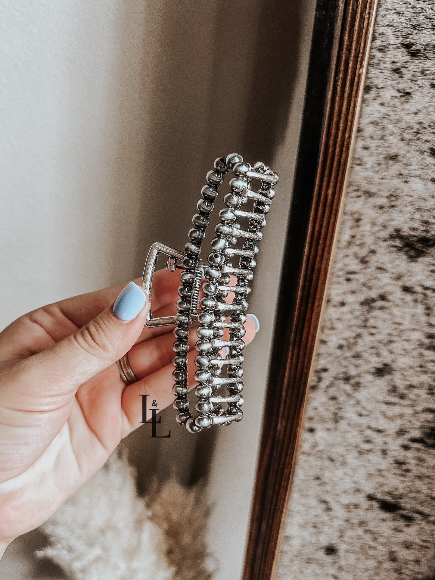 Four Corners Nav Claw Clip