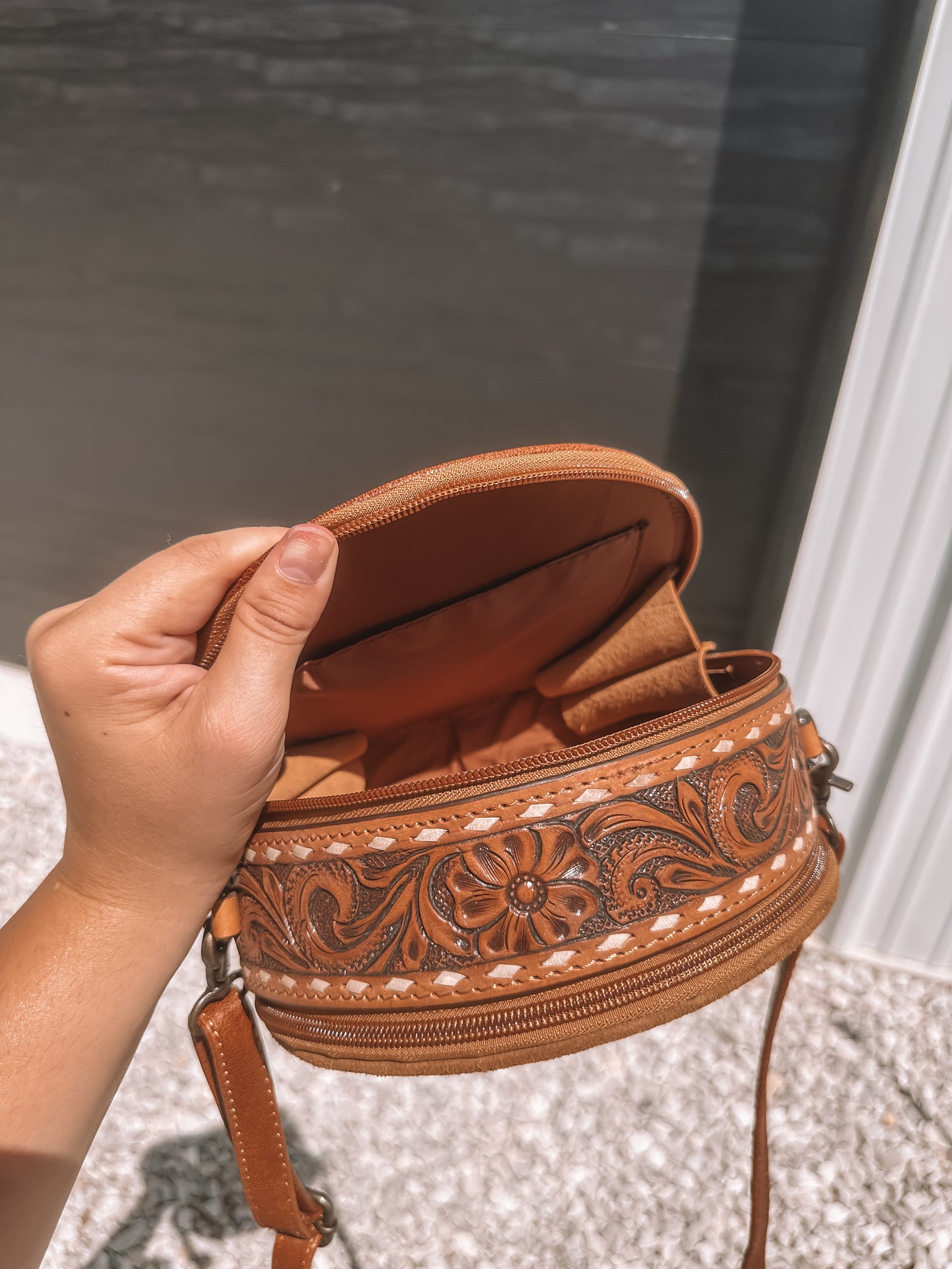Boot Stitch Leather Canteen Crossbody
