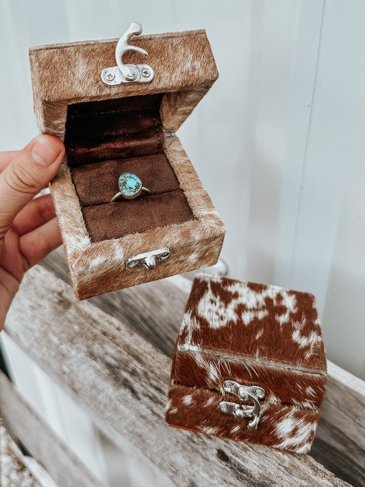 Cowhide Ring Box in Tan