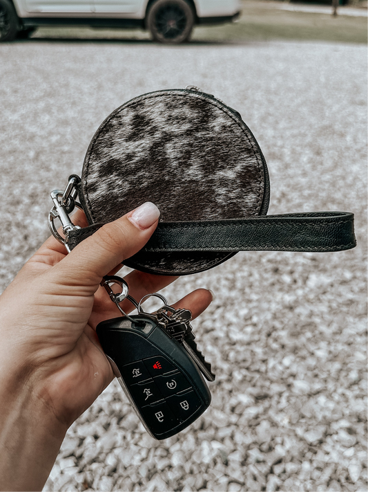 Halo Cowhide Coin Pouch Keychain in Black