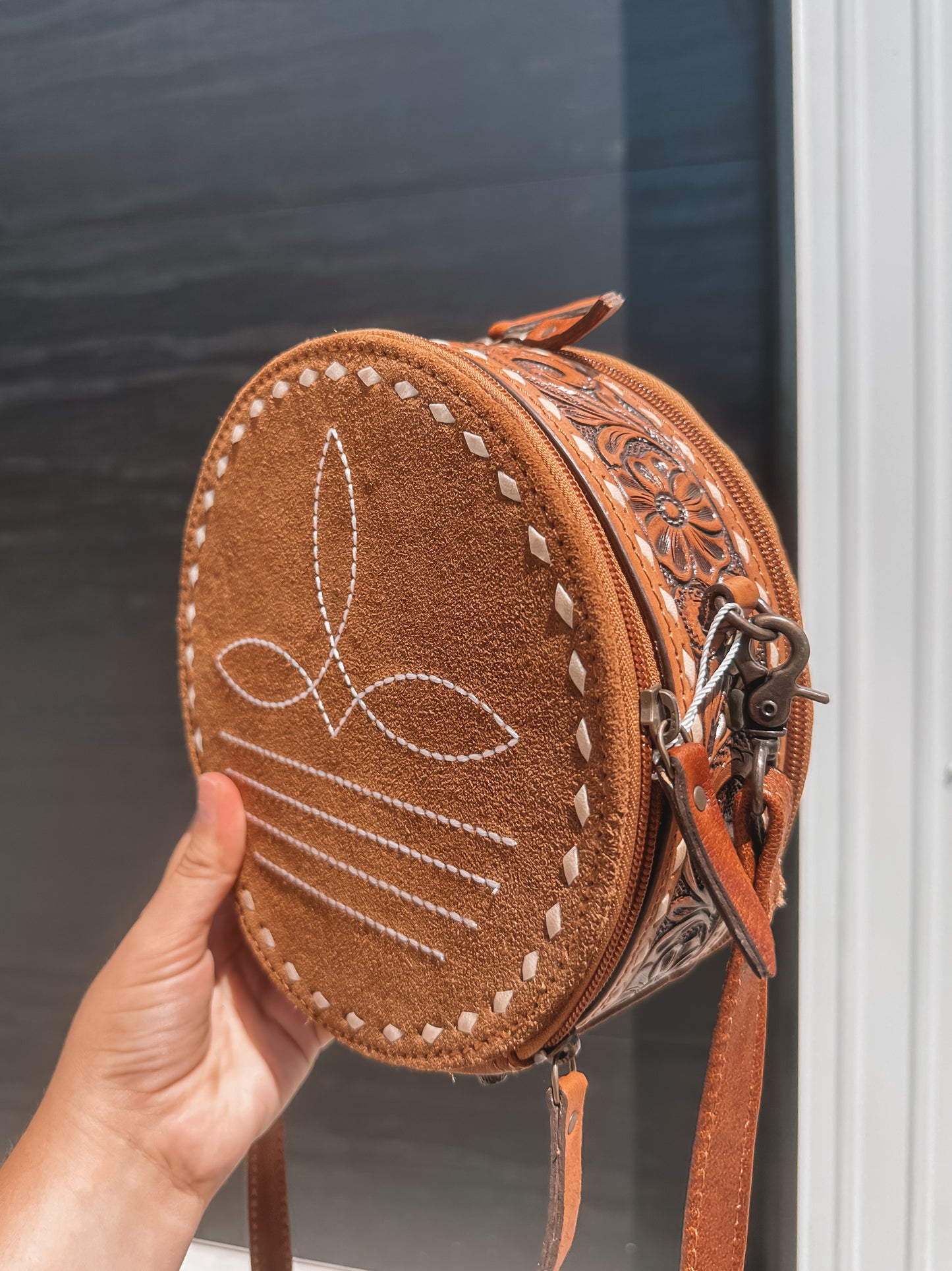 Boot Stitch Leather Canteen Crossbody