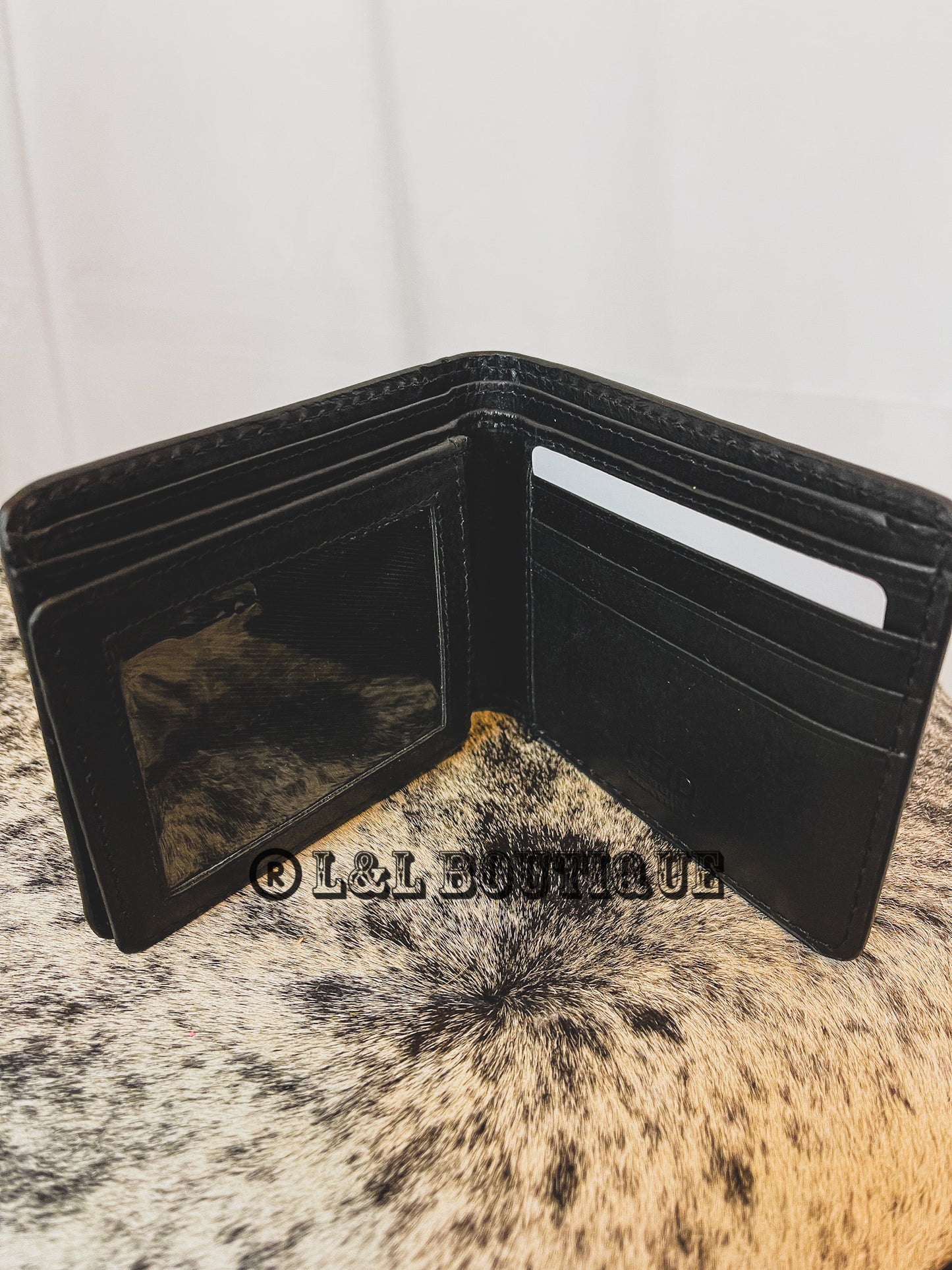 Peer Tooled Mens Wallet