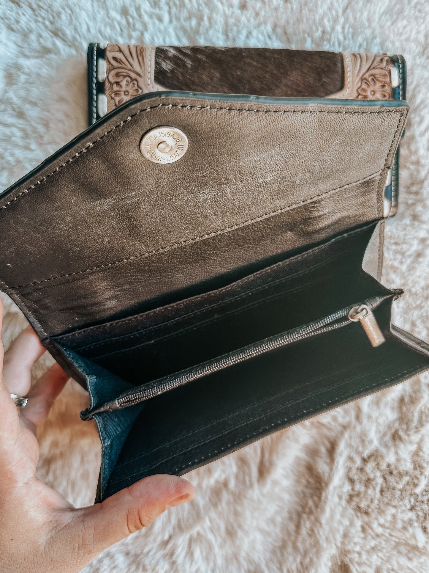 Vede Cowhide Leather Wallet