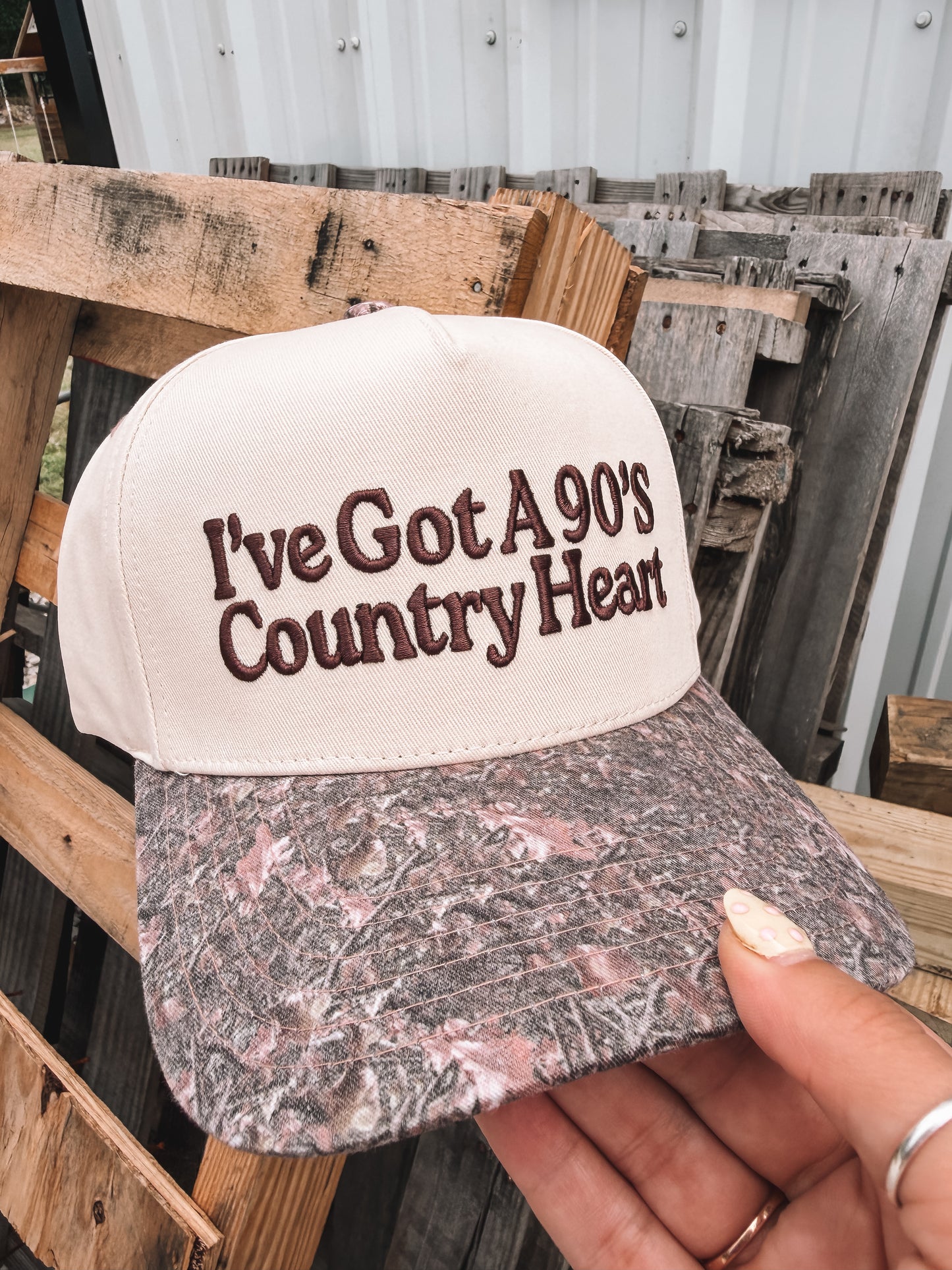 90’s Country Heart Trucker Hat - Camo