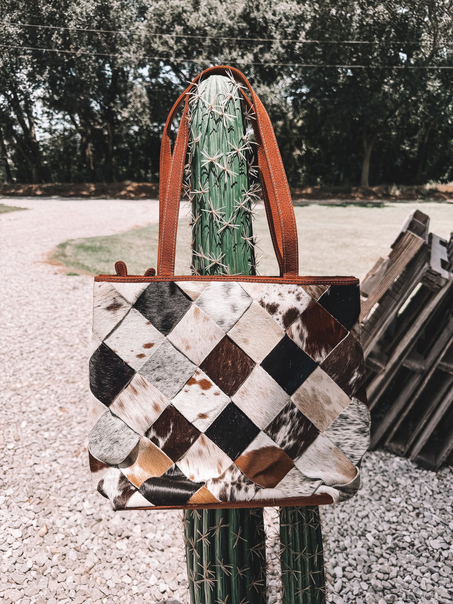 Pecos Cowhide Patch Bag - Concealed Carry