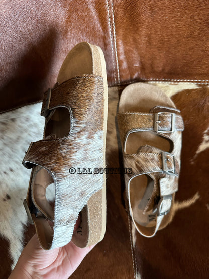Mountain Path Cowhide Sandals in Brown
