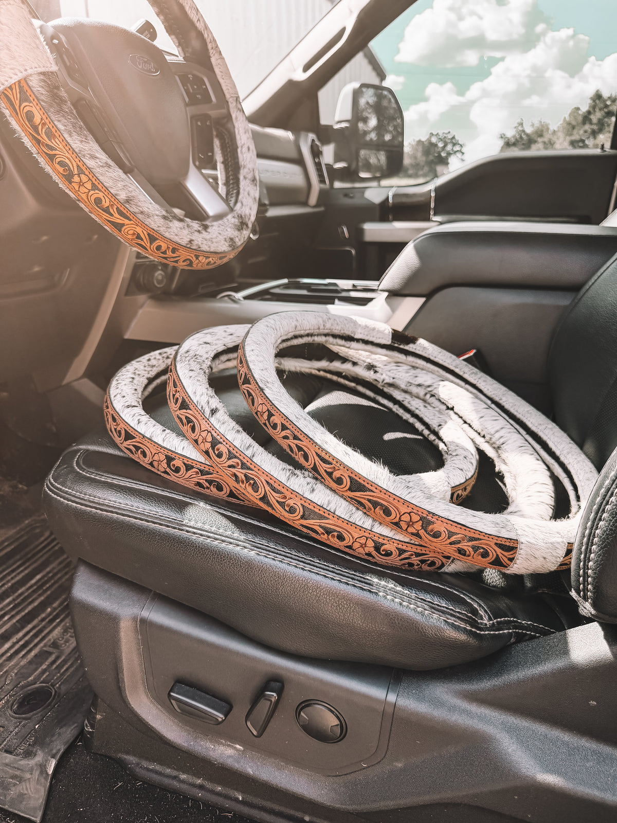 Black & Tan Leather Cowhide Steering Wheel Cover 16 inch