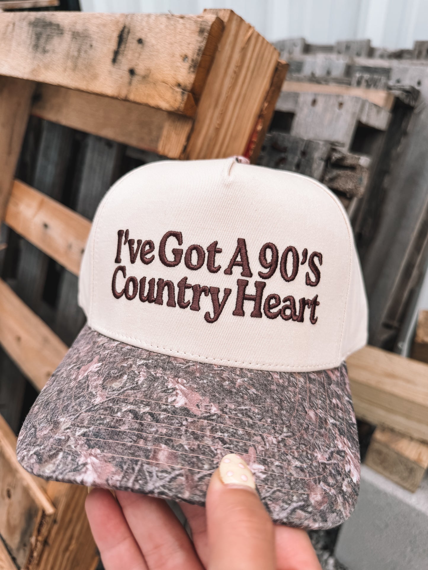 90’s Country Heart Trucker Hat - Camo