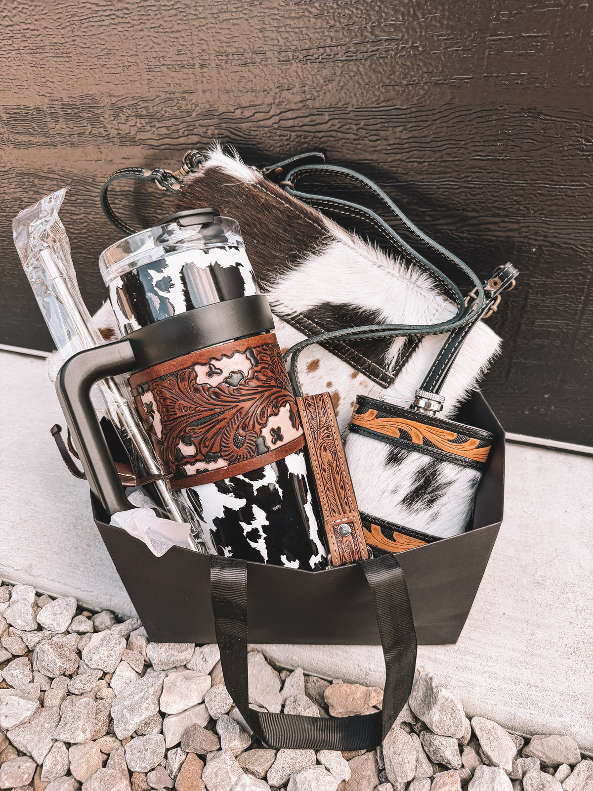 Inlay Ridge Flask Cowhide Bundle