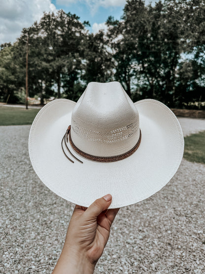 Straw Cowboy Hat in Ivory