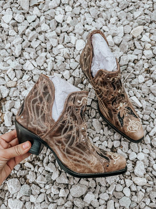 Tentor Leather Booties