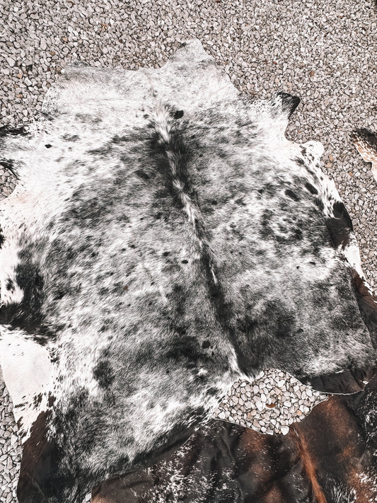 Jumbo Cowhide Rug (E)