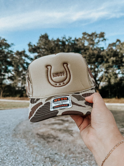 Howdy Horseshoe Trucker Hat