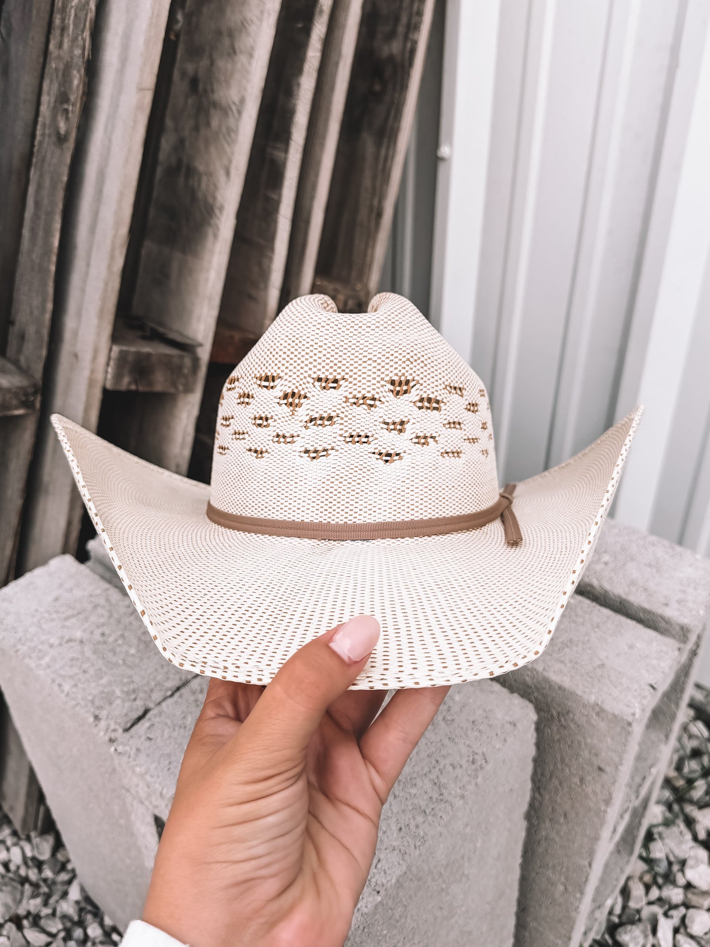 Bangora Straw Cowboy Hat in Natural