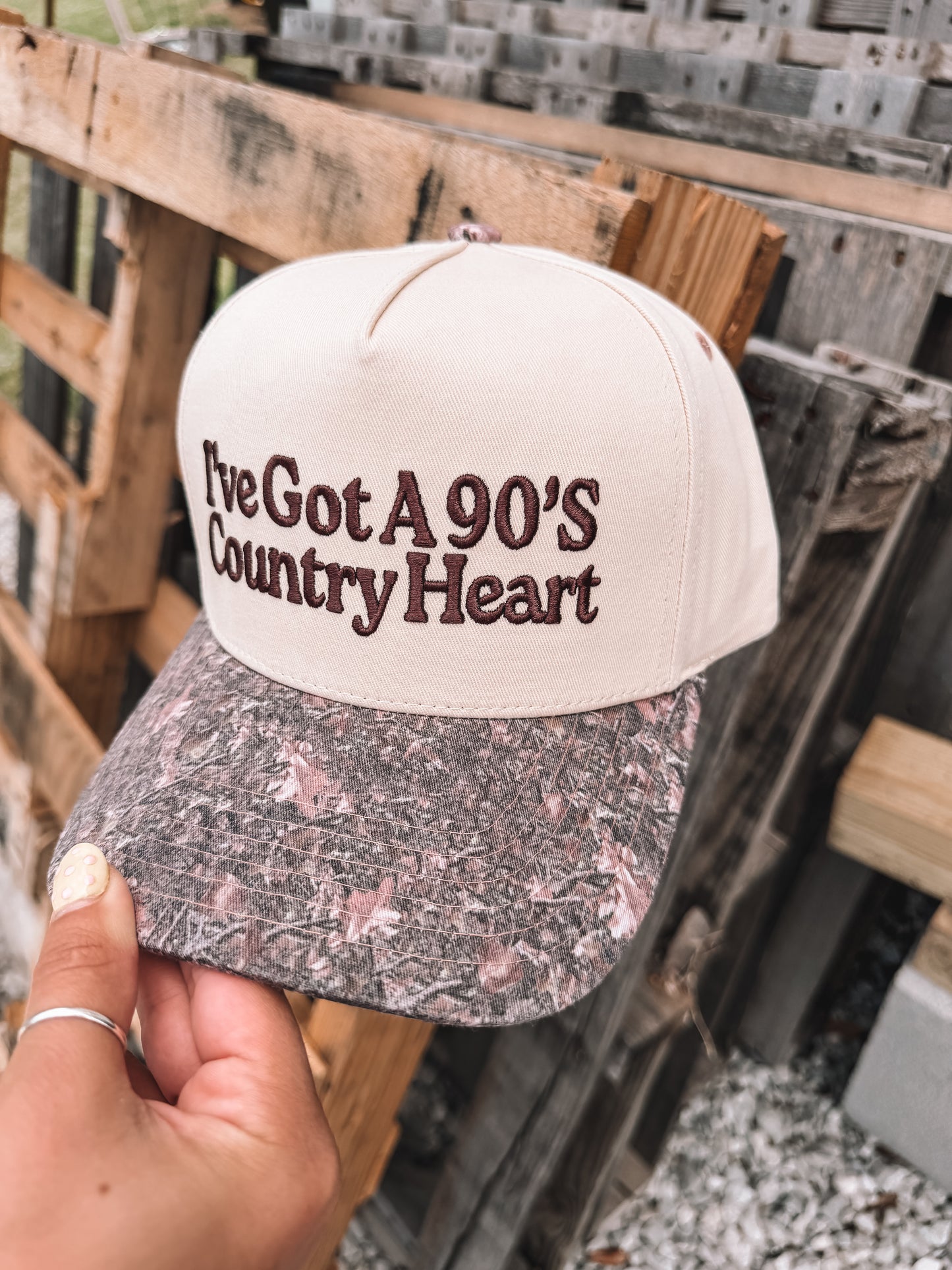 90’s Country Heart Trucker Hat - Camo