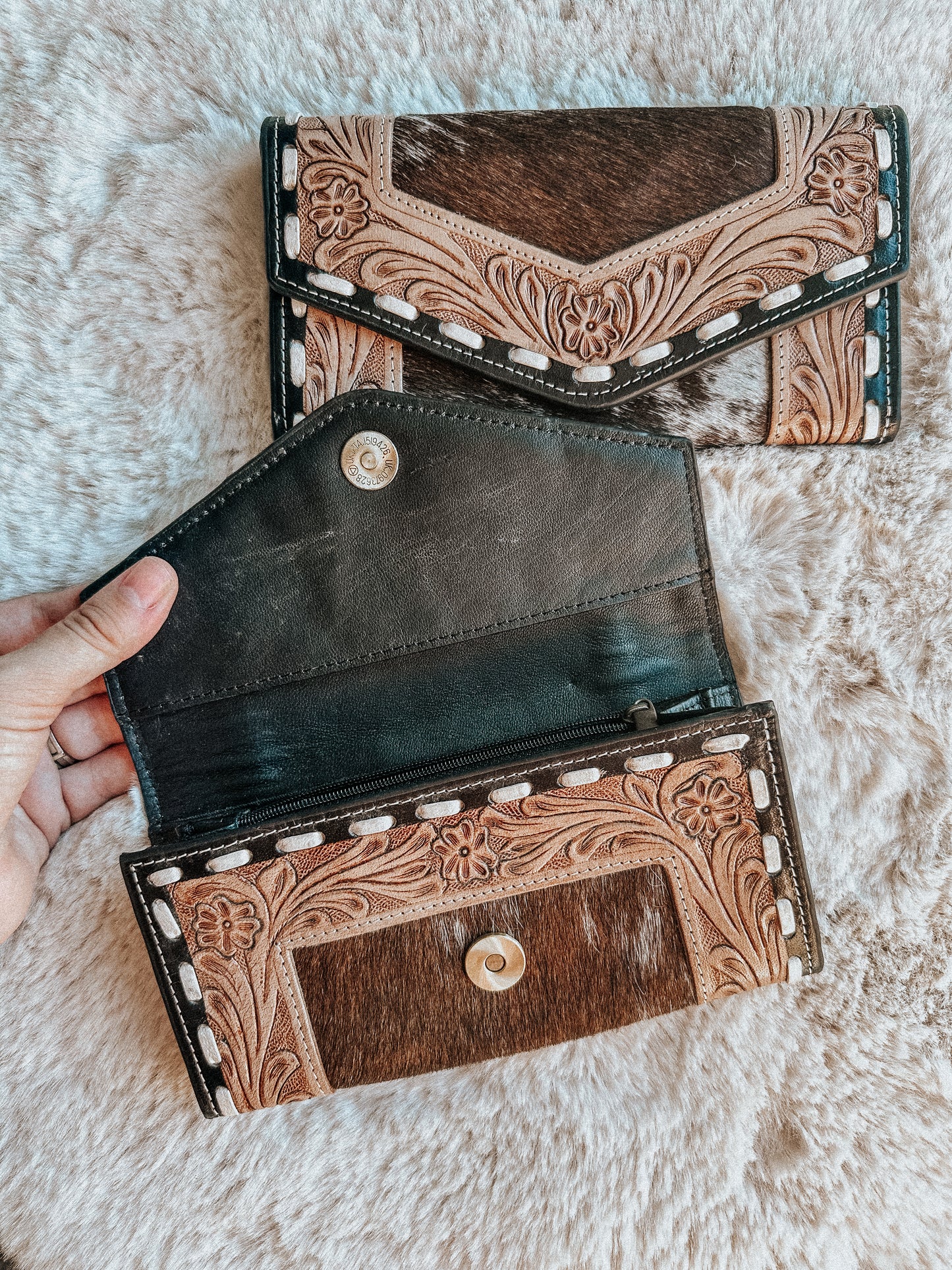 Vede Cowhide Leather Wallet