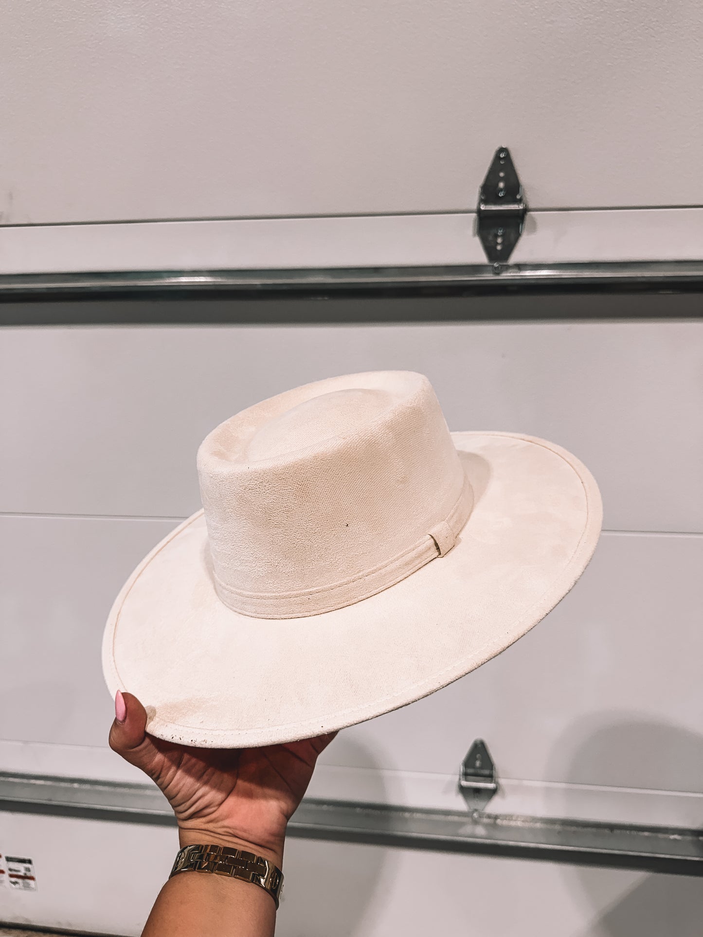 Hat - cream color (medium size)