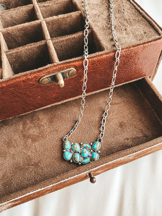 Huddled Stone Necklace in Turquoise