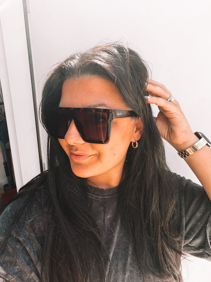 Tortoise Hindsight Sunnies by Quay