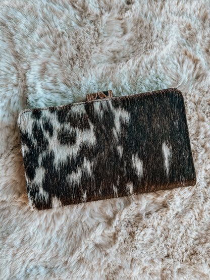 Wink Cowhide Leather Wallet