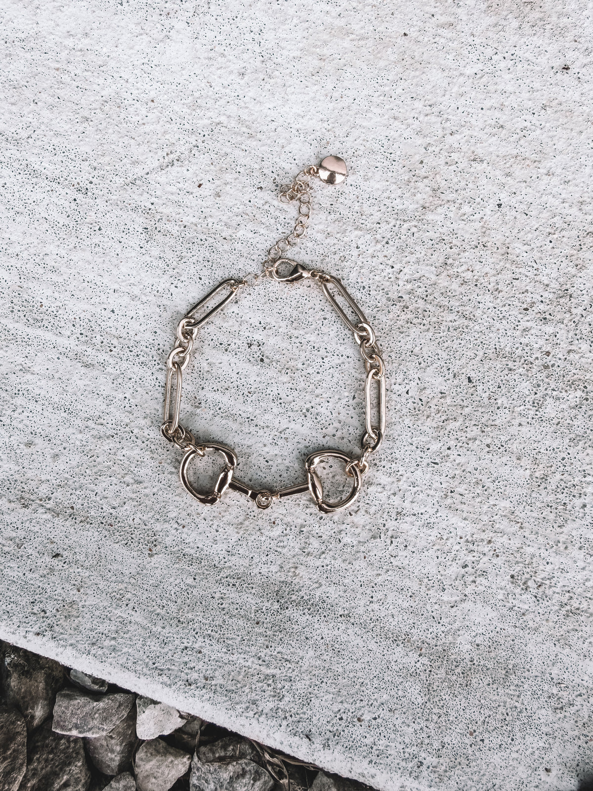 Horsebit Oval Link Chain Bracelet