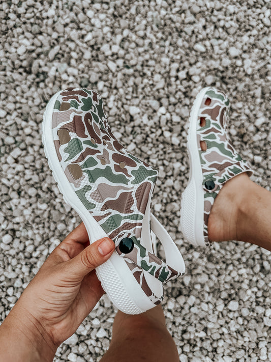 Summer Lovin Shoes in Camo