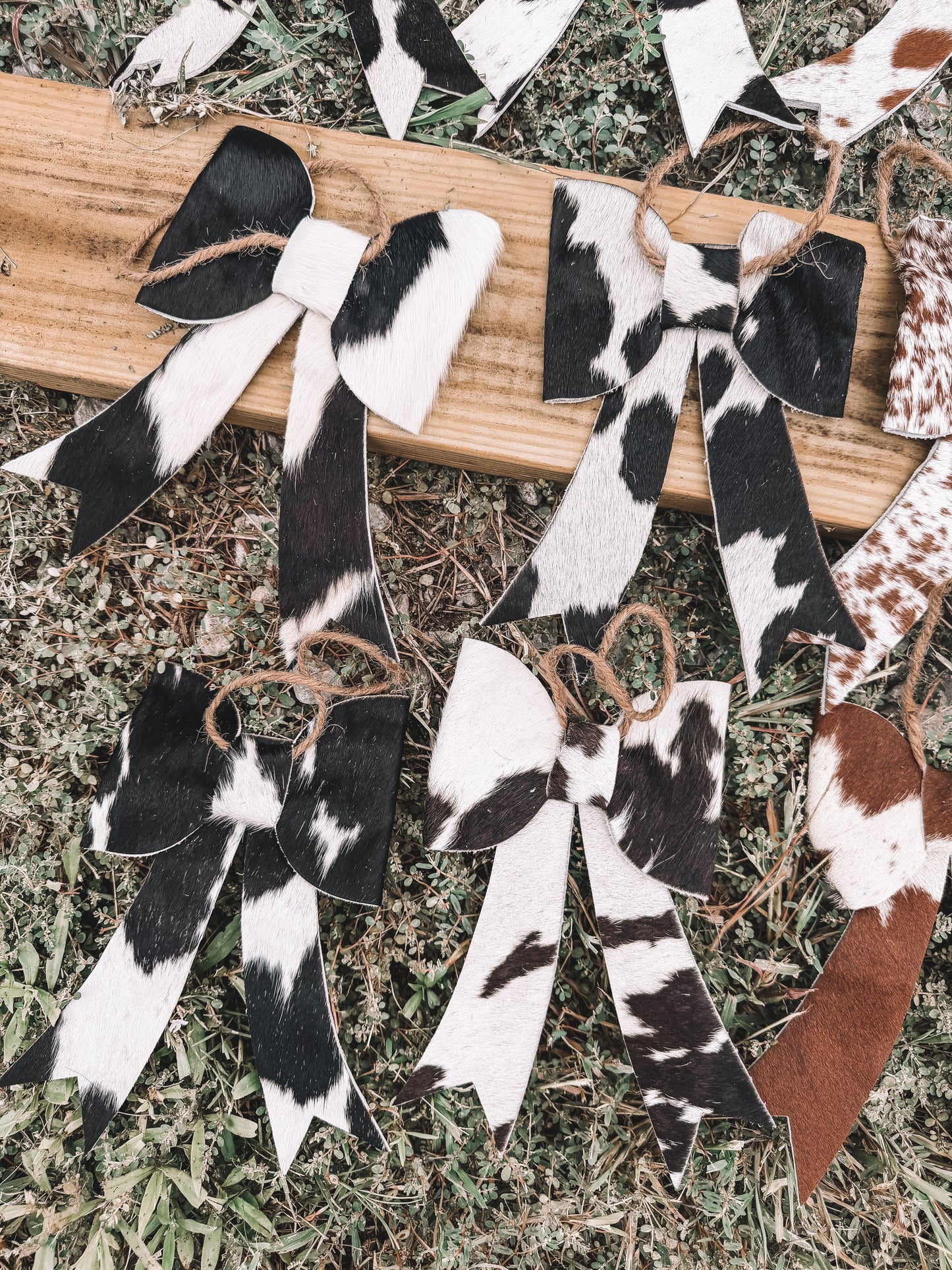 Cowhide Ornament Set of 6 Bows