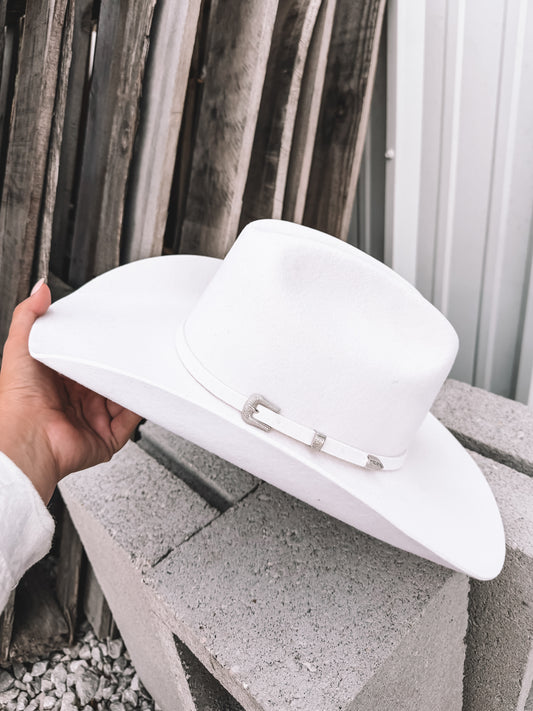 Cattleman Felt Cowboy Hat in Off White