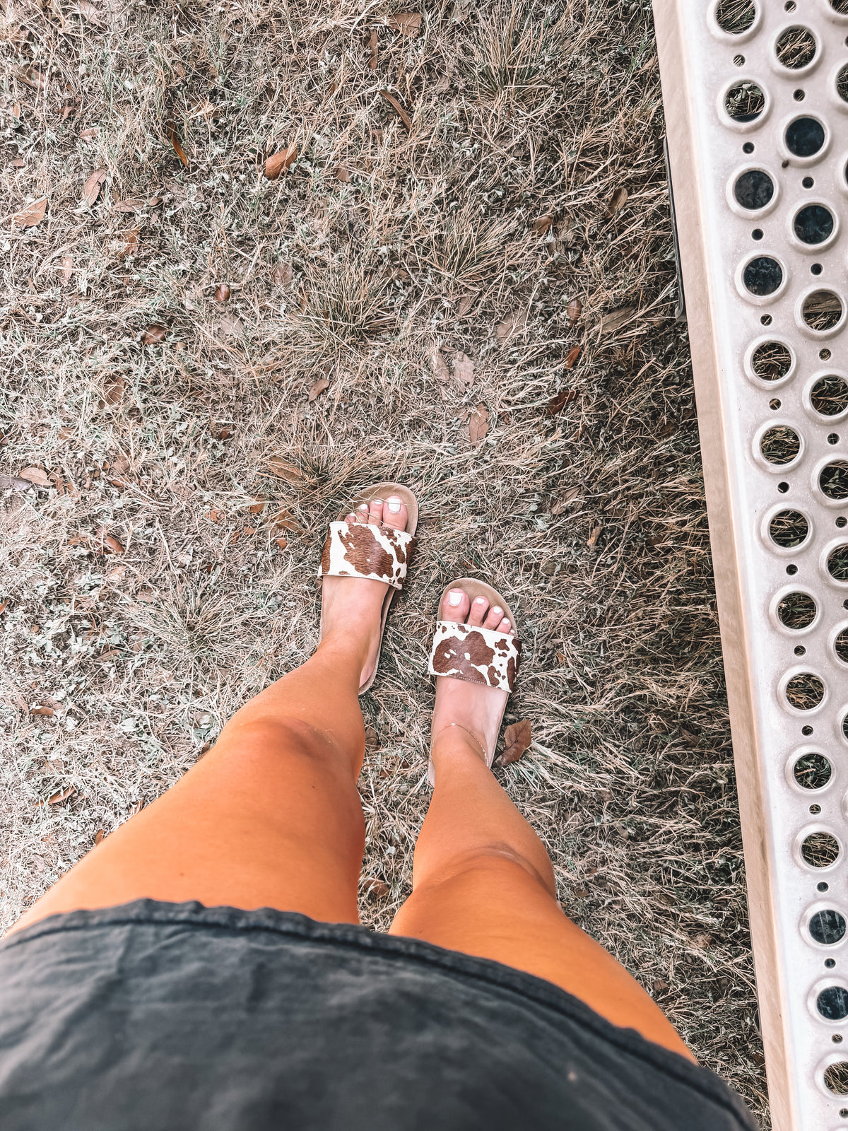 Cowhide Slides x L&L