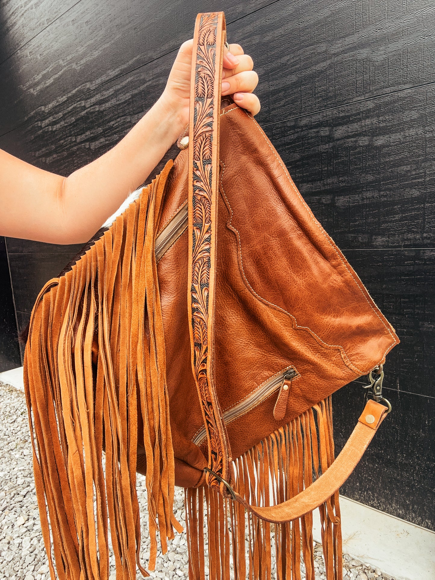 Aponi Cowhide Leather Crossbody - Concealed Carry