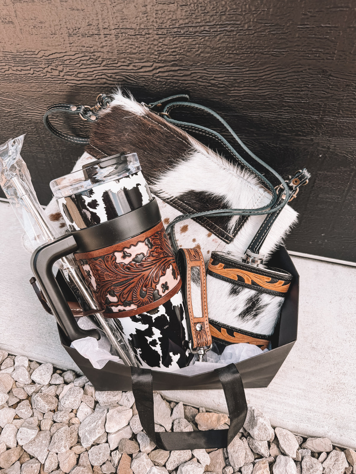 Inlay Ridge Flask Cowhide Bundle