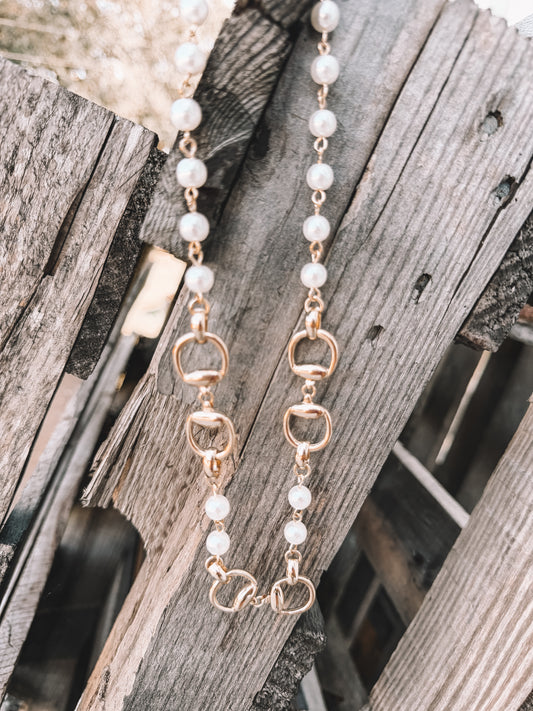Double Horsebit Pearl Station Necklace