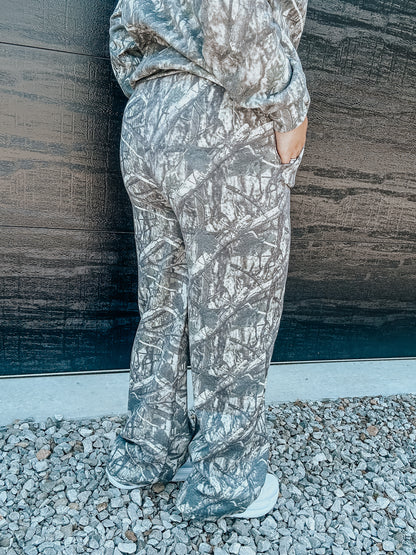 Camo Sweat Pants in Olive