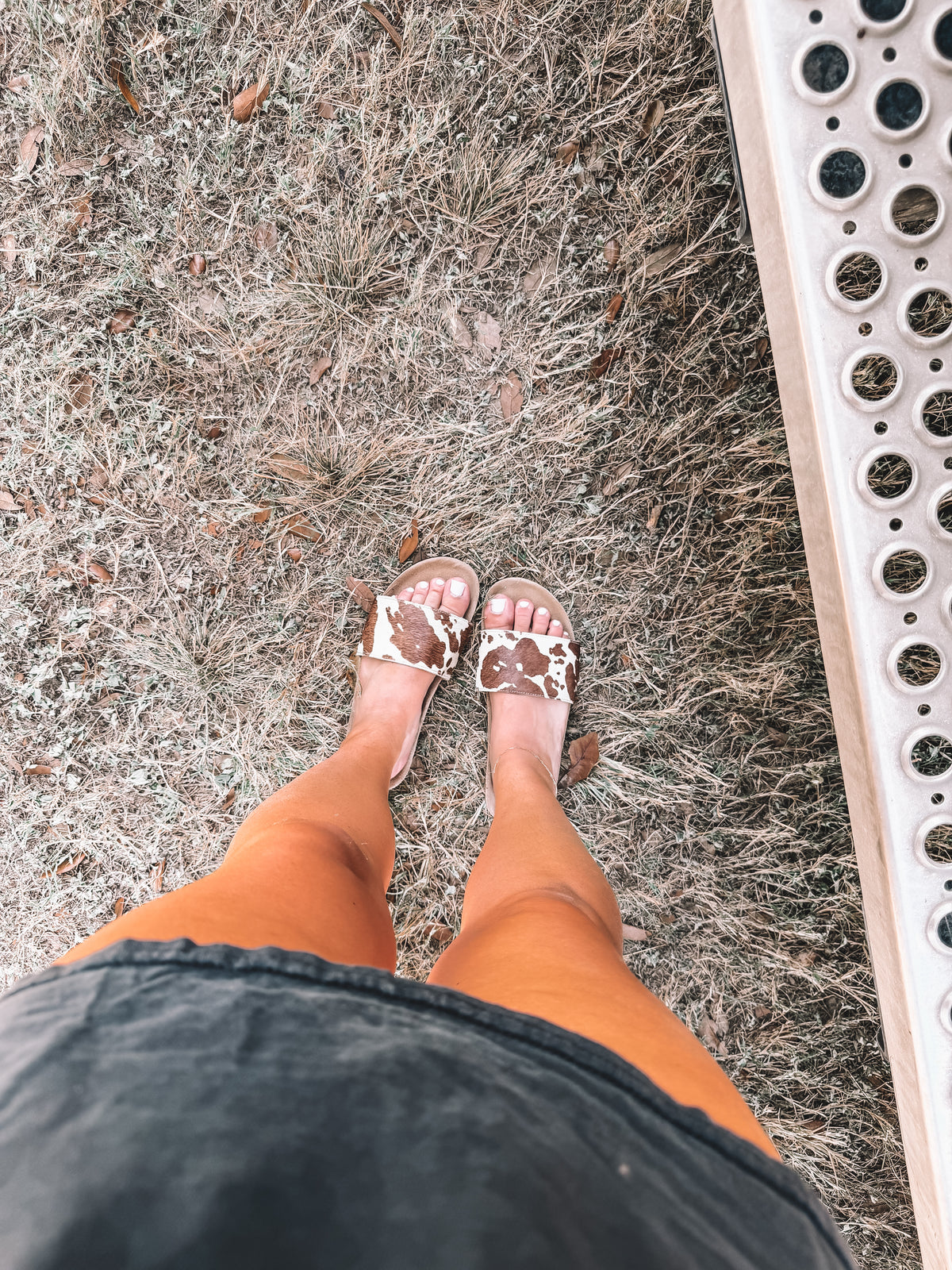 Cowhide Slides x L&L