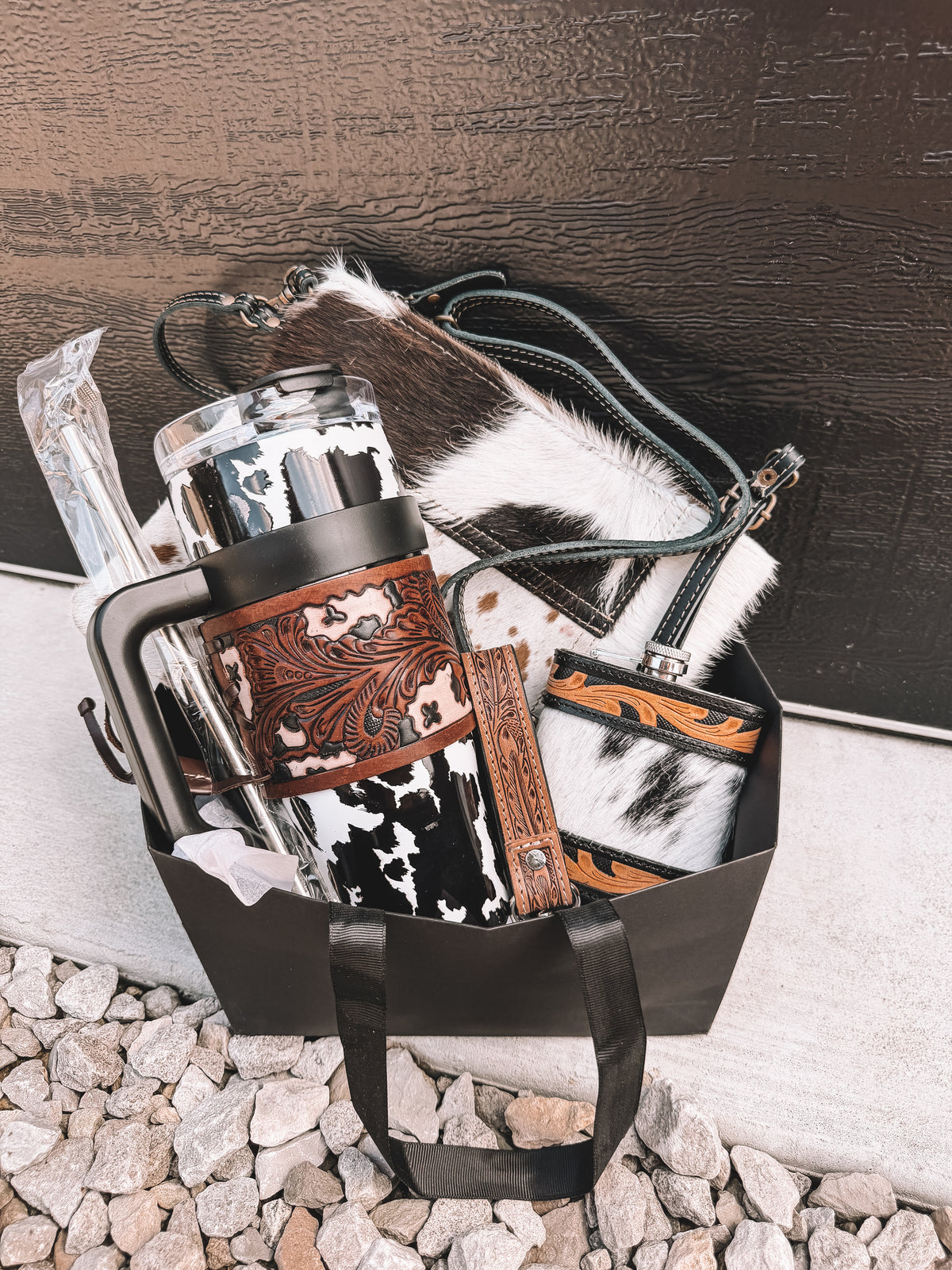 Inlay Ridge Flask Cowhide Bundle