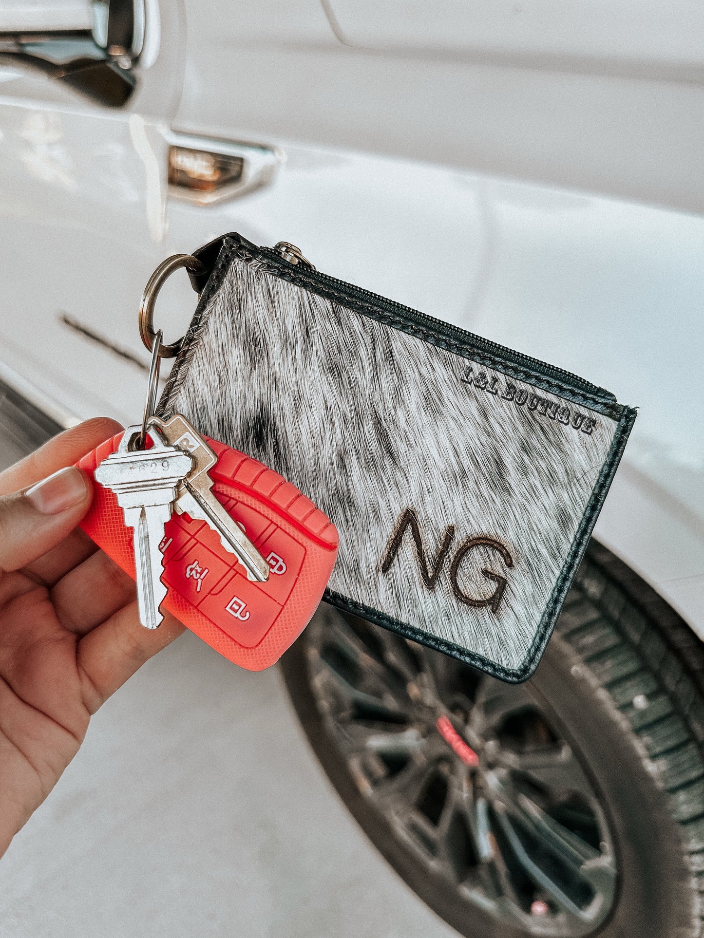 Oaken Cowhide Keychain Card Holder