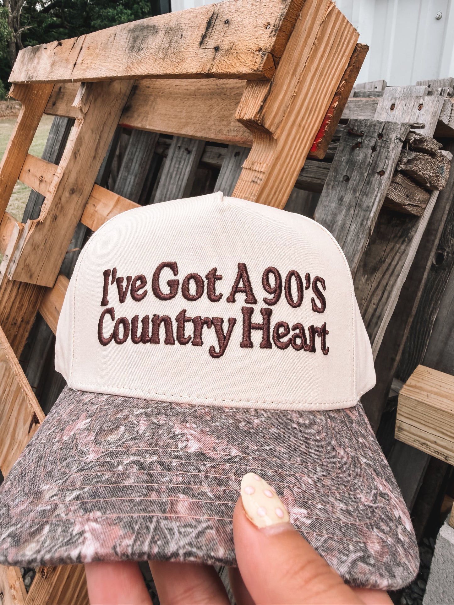 90’s Country Heart Trucker Hat - Camo