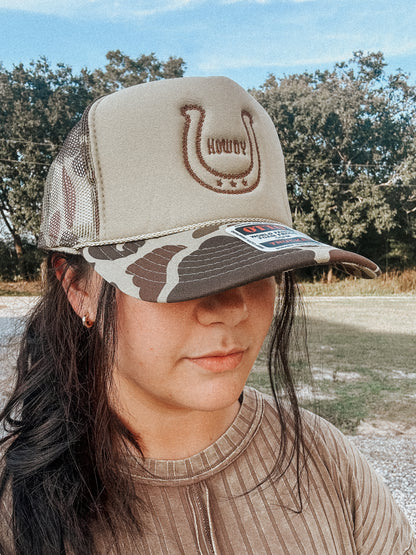 Howdy Horseshoe Trucker Hat