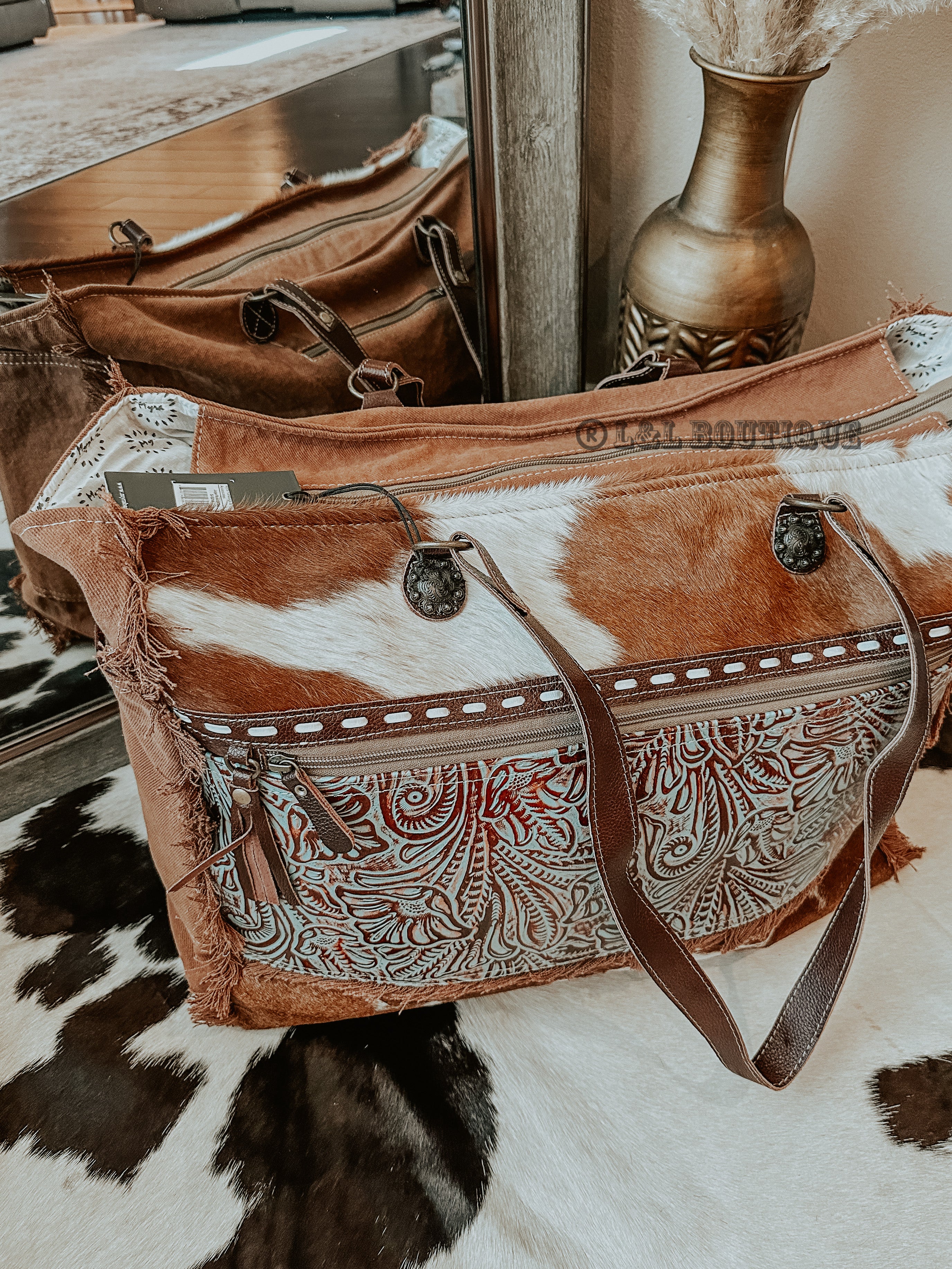 VCC Cowhide Purse with Brown Fringe – Cheyenne Ranch Boutique, LLC