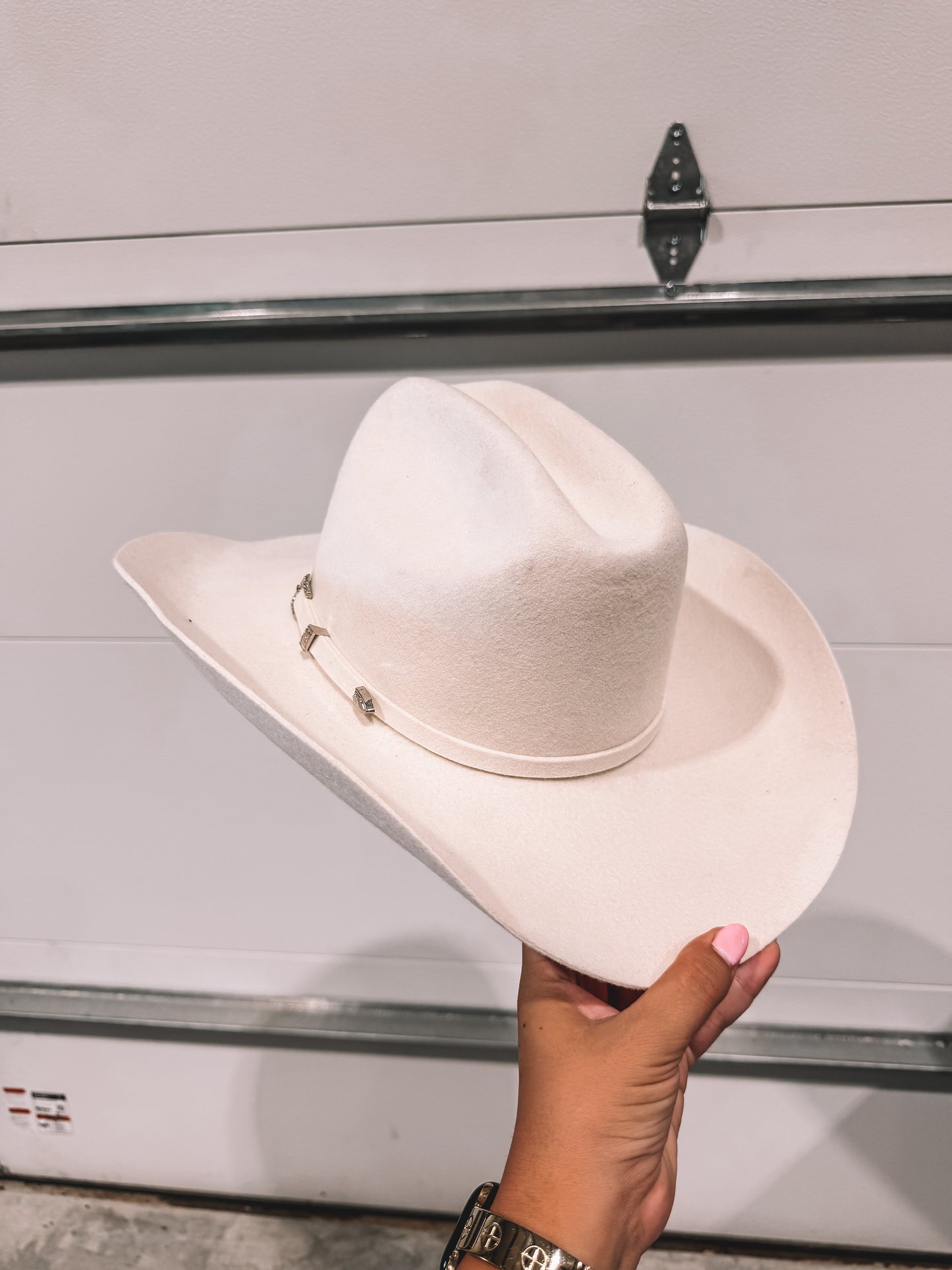 American Hat Maker White Cowboy Hat (Large) 7 3/8