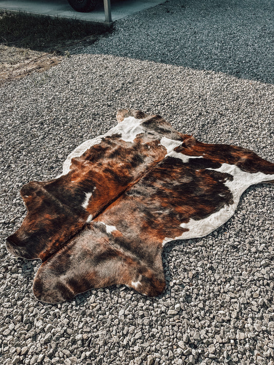 Tricolor Cowhide Rug 5’