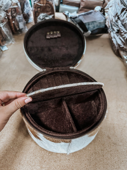 Oversized Cowhide Leather Jewelry Case